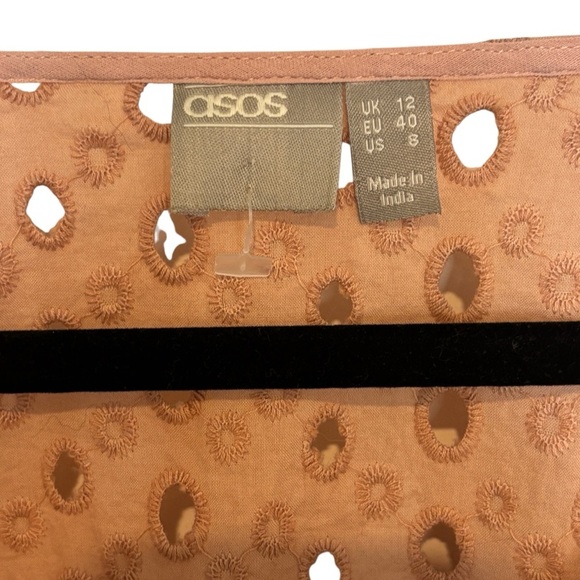 ASOS Broderie Smocked Women's Top Fluted Sleeve Deep V-Neck Size 8 - Picture 4 of 5